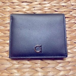 SALVATORE FERRAGAMO GANCIO BiFold Mens WALLET Black leather w/ chrome hardware